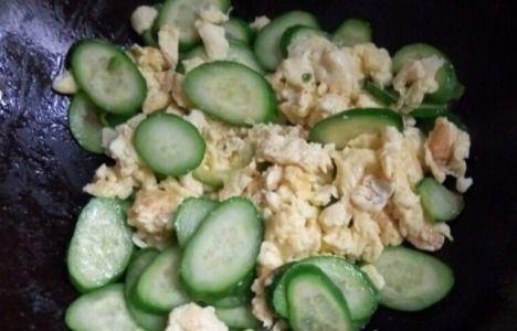 荷兰瓜适合减肥吃吗,减肥饮食中的理想之选？