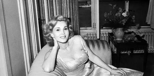 重庆吃瓜母女,揭秘重庆女性的独特魅力与生活态度