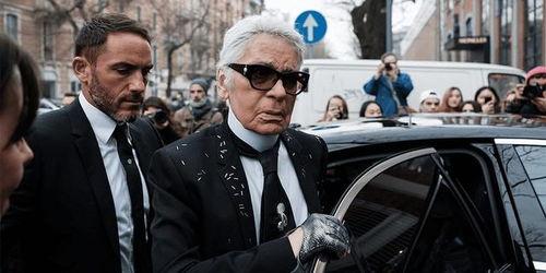 西格玛男模吃瓜